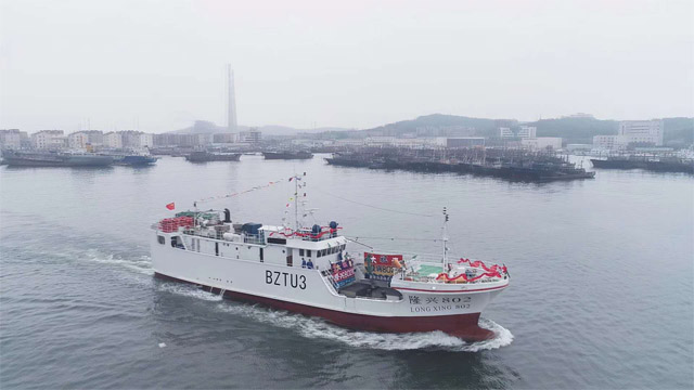 我國自主建造的首批兩艘大洋性玻璃鋼超低溫金槍魚延繩釣船隆興801和隆興802順利啟航，對于我國的玻璃鋼漁船產業(yè)化進程具有里程碑式的重要而深遠的意義。廣東博皓提供玻璃鋼船艇選材解決方案。